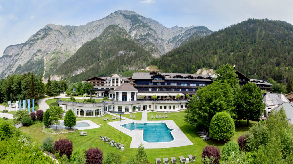 Hotel Gut Brandlhof Außenansicht